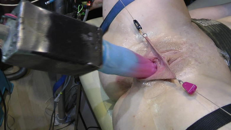 deep keely: Weit Gespreizte Muschi Von Maschine Gefickt 328 F