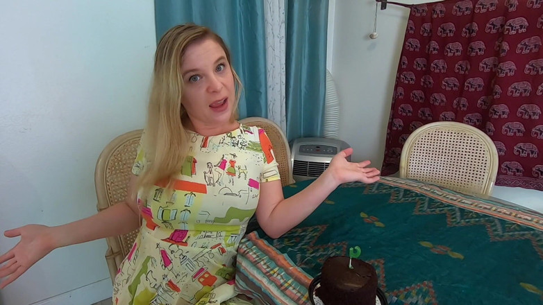 Erin Electra: 자지의 날을 위해 따먹히는 새엄마
