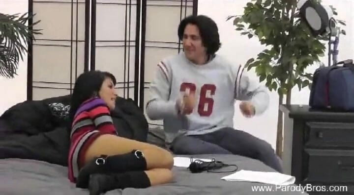 Parody Bros: Nggak mudah dientot