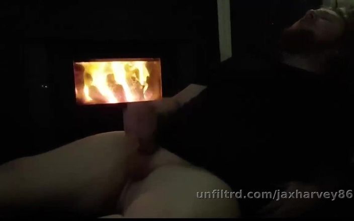 Jax harvey: Gemând și tachinându-mi pula groasă cu focul