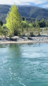 Ngentot di sebelah sungai sama cewek yang baru aja aku temui - el bolson, argentina