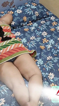 Il massaggio corpo di priyanka Bhabhi e scopa