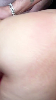 Lina Mila di tempat itu. Stud zakar creampie-gangbang