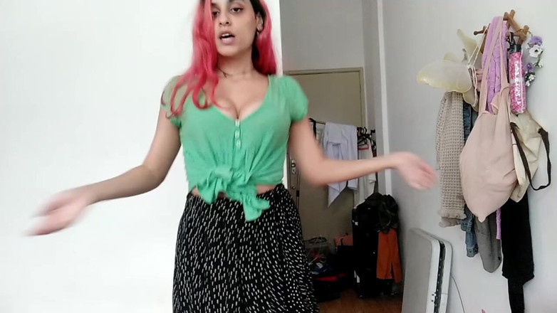 Ms Candy Bunny: Schimbând cămăși cu discuții porno - Mărturisiri și țâțe