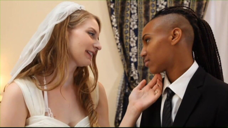 Hot Lesbians X: Contrast - Film