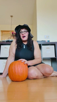 Thicc Thighs Seal This Pumpkin's Fate!