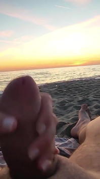 350 Flashing My Cock in Front of My Stepdaughter at Sunset in...elps Me Cumshot in Front of Everyone - Real Sex Risky
