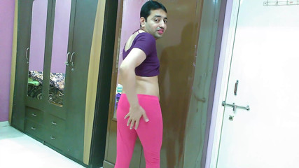 Cute & Nude Crossdresser: Doce maricas crossdresser femboy Sweet Lollipop em um top e...