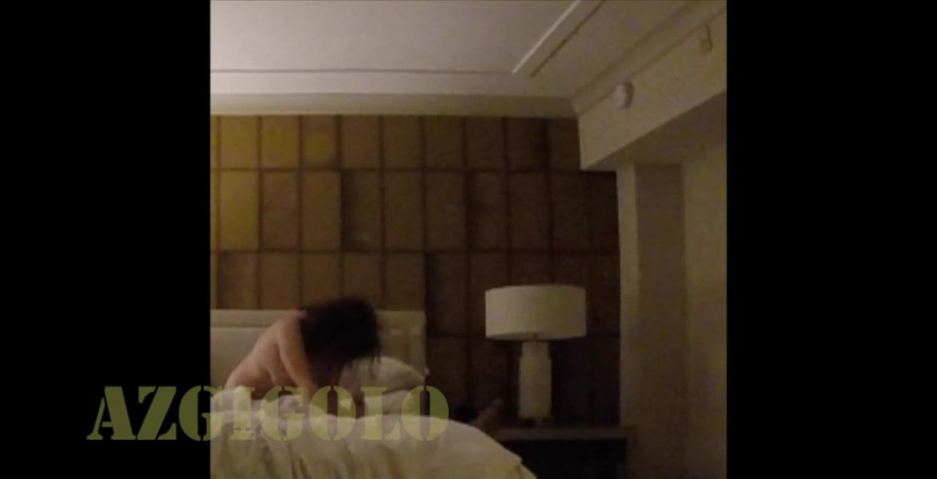 AZGIGOLO: Красуня з великими цицьками в biltmore... Прибирання жорсткого диска і дізнався, що це прийняти гарячу дружину, що я знайшов на Tinder wh