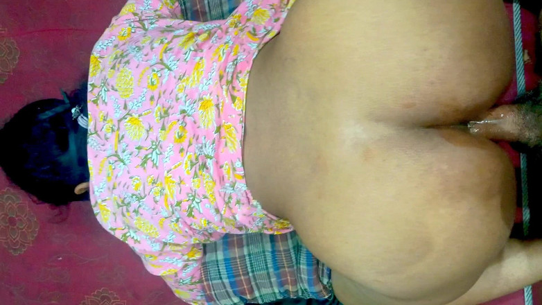 Sexy_girl_nehu: Bhabhi menghisap zakar besar dan cuba seks dubur