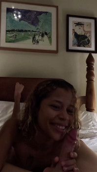 Footjob latina eboni 18 tahun, blowjob dan menjilat kaki