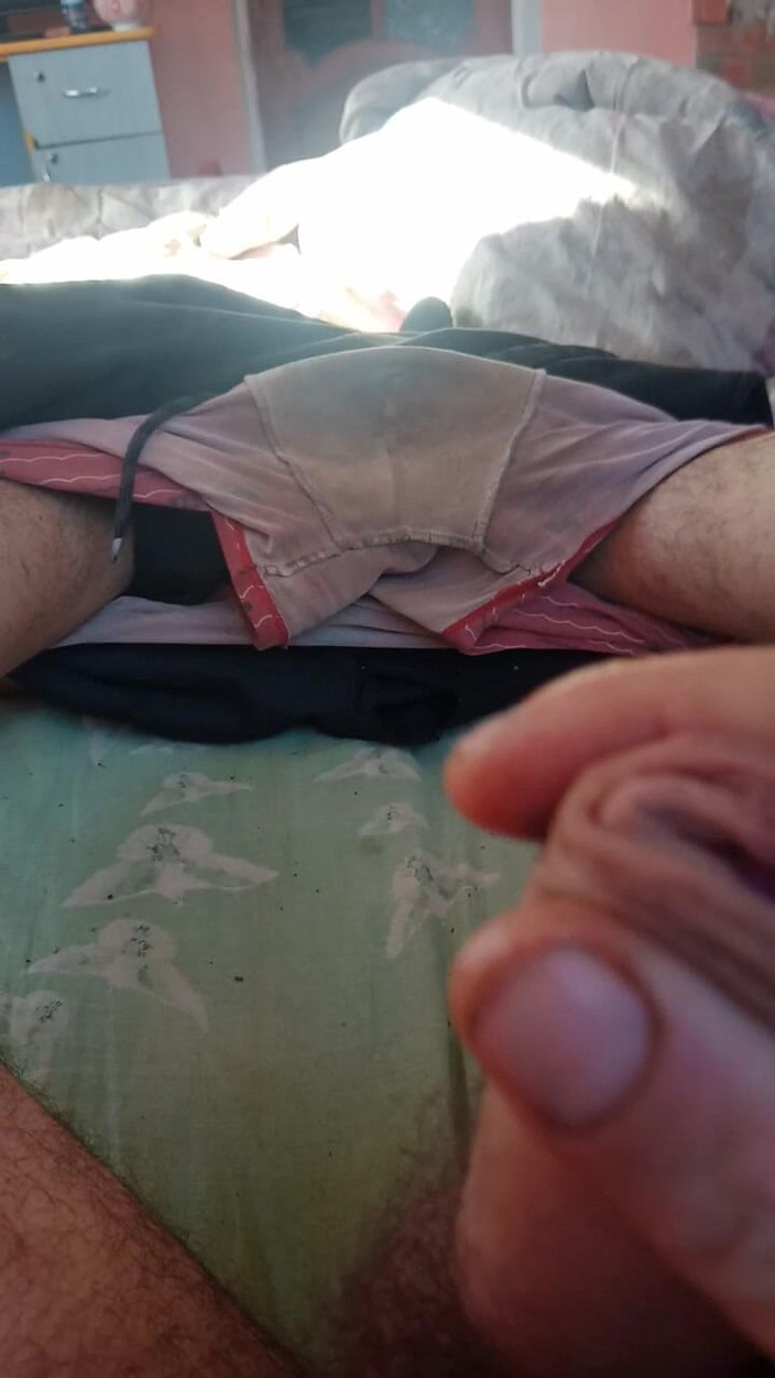 Dera: Masturbacja z bliska