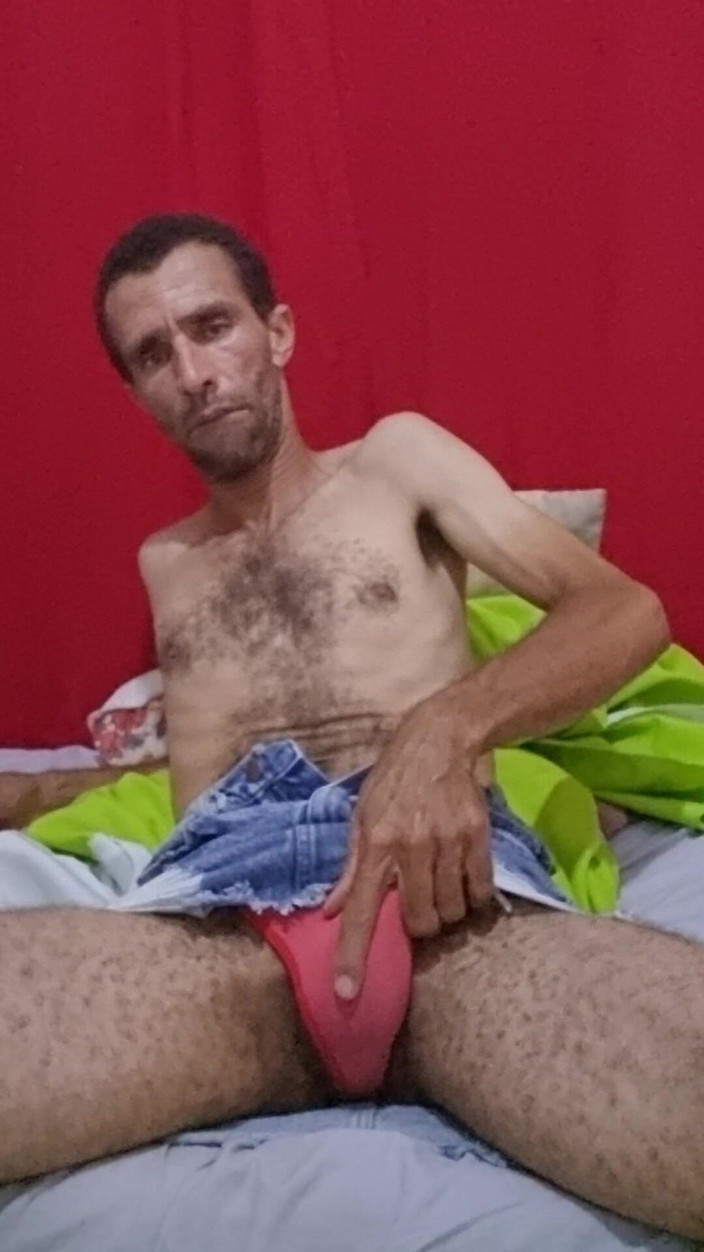 osmar1221: They All Come and Enjoy Watching Me Masturbate with Great...