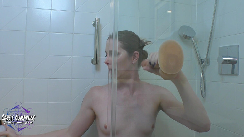 Cassie Cummings: Secret Shower Cam Catches Solo Play