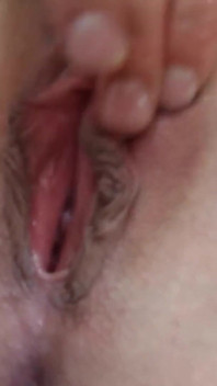 A Real Amateur, Having a Real Orgasm
