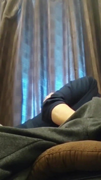 Blowjob mendalam, menelan air mani, wanita matang miang, urusan pasangan matang, cowgirl mentah di sofa