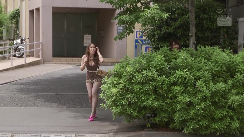 Smooth Time: 舌の長い女の変態2人に激しくチンポをしゃぶられるのはきっと快感に違いない Part.1