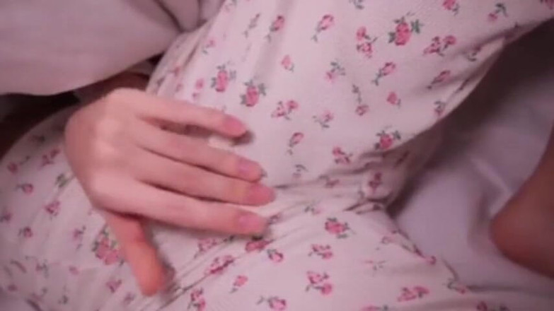 Loly Lola: Před spaním jsem měla dobrý orgasmus s robertkem.