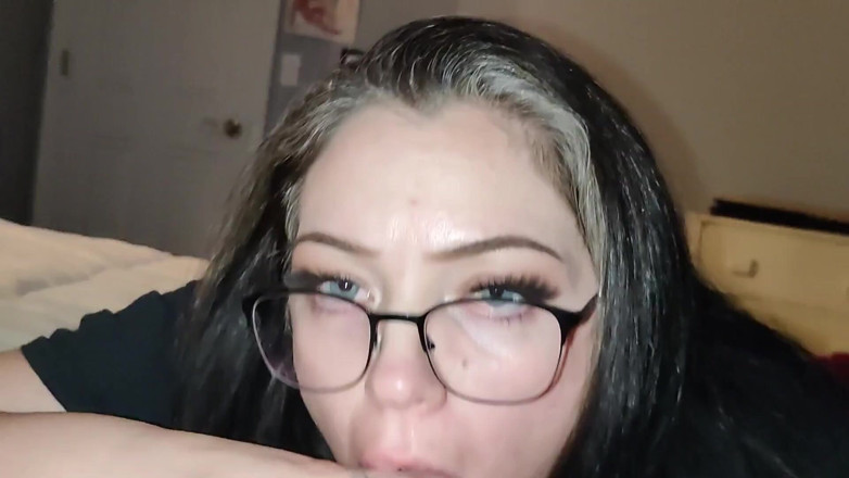 Kings Golden Honey: Nerdy Glasses Babe Drains Your Dick