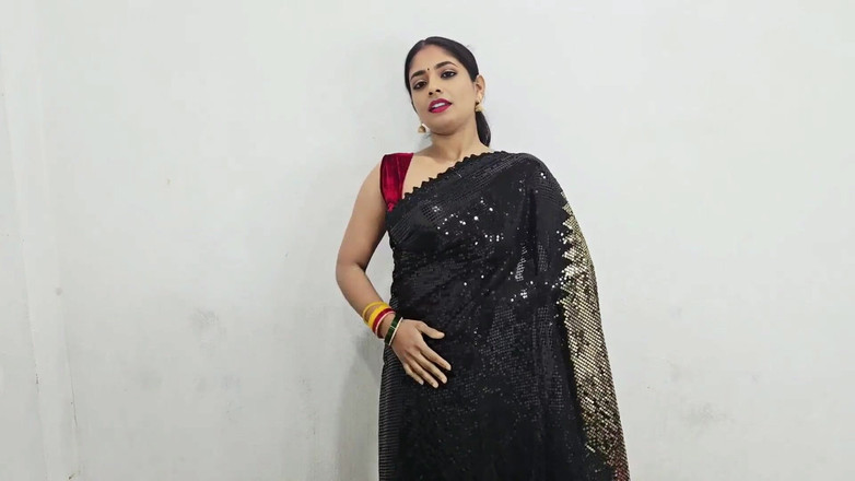 desi bhabhi videos: Yeni seksi ateşli evli kadın otel odasında sert sikişiyor video...