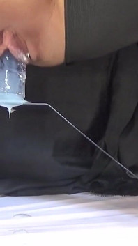 Cavalcando su sedia dildo per adulti