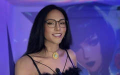 Dublă viziune joi: ejaculează cu mine pe 3 2 1.