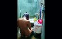 Navrim: 샤워하는 인도 스타일의 목욕하는 Navrim