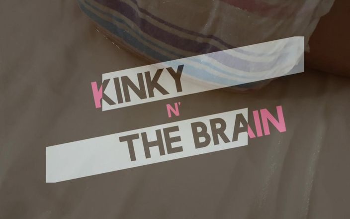 Kinky N the Brain: 尿布幻想 - 第2部分，合2部分：拳交我爸爸 - 彩色版本
