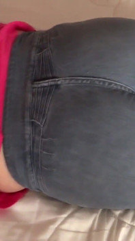 Jeans on și Jeans Down, Fund mare, compilație cu matură de 59 de ani