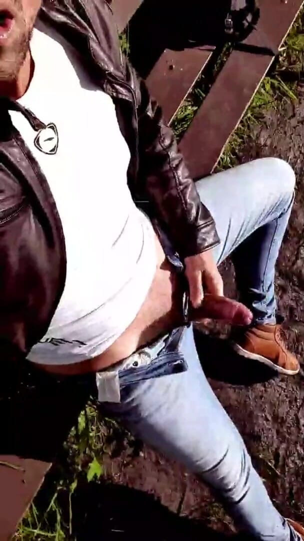 Slutboyben: Slutboyben Cam4 kuk mjölk i