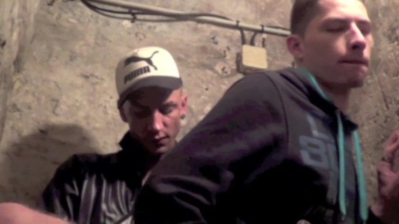 French twinks amator sextapes: Fabien ošukaná arabským XXL ptákem v teniskách