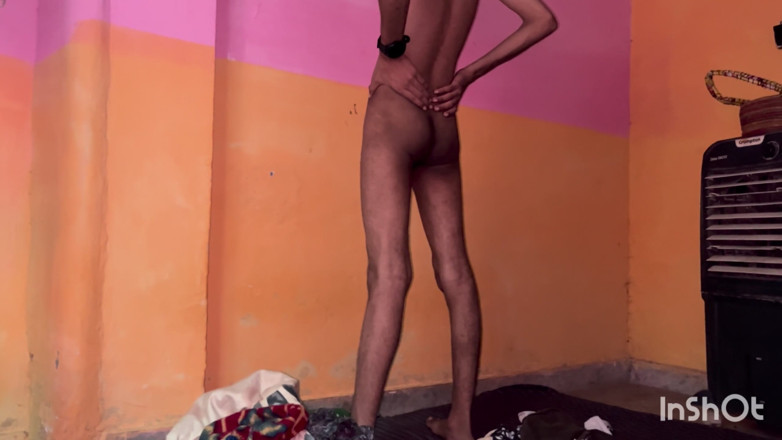 Twinkseeker: Cute boy was left to his limit after applying oil
