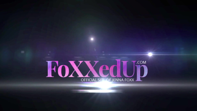 Jenna Foxx: Jenna Foxx ile ırklararası lezbiyen üçlü seks!!