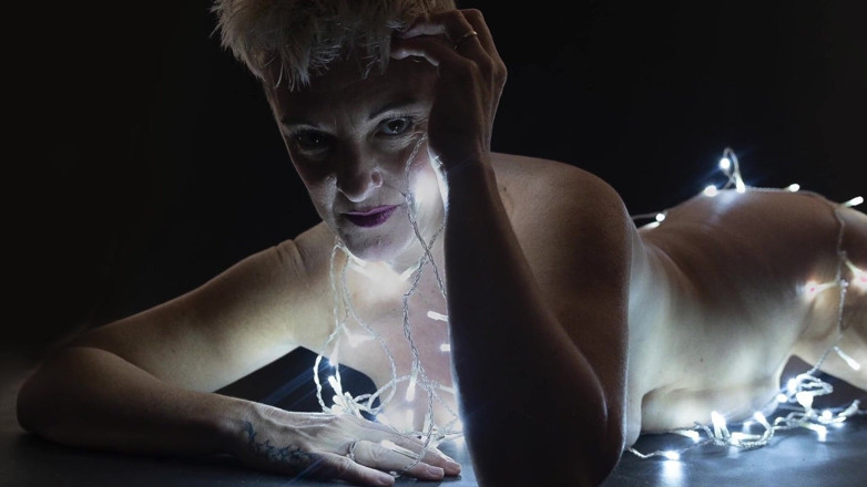 Kylie Britain Adventures: Luci orgasmiche