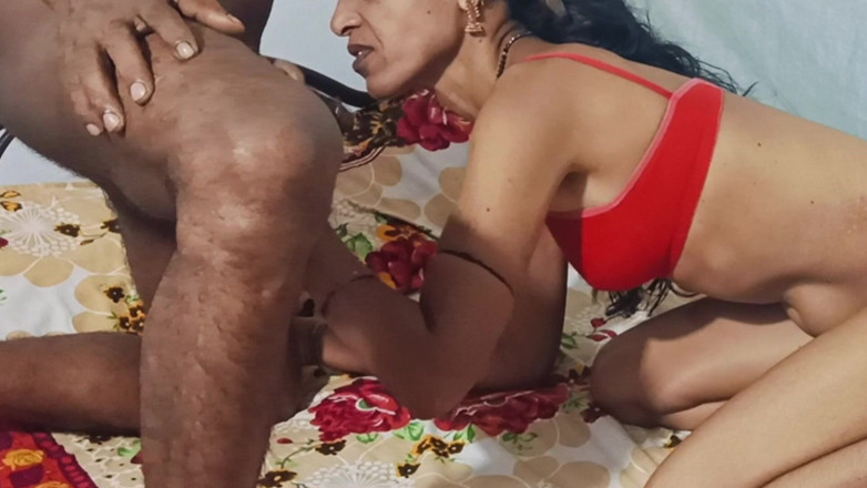 Rojjyny: Ele puxou o cabelo dela e fez o que tinha...