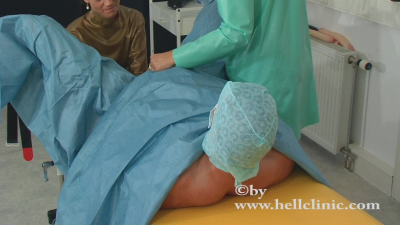 Rubber & Clinic Studio - 1ATOYS: 2 rubbersluts - CBT