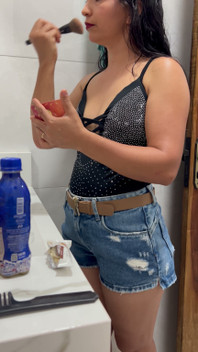 Hello This She Very Beautiful