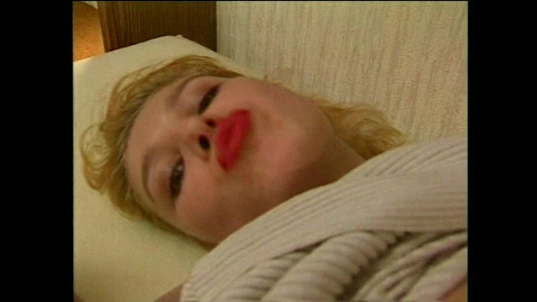 Dark Holes: Chlupatá Kundička a Těsný Zadek Bušeny Velkým Ptákem Christopha Clarka