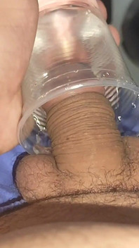 My Dick Bursts the Glans in the Super Cold Water.