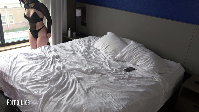 PornoJuice Faphouse: 19 yaşındaki seks deposu sarah fox'un oynadığı amcığını siktiriyor ve...