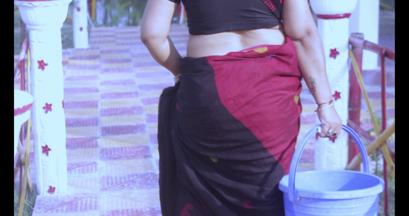 Bull Top 7: India bhabi ka pani mai thukai caliente india porno video