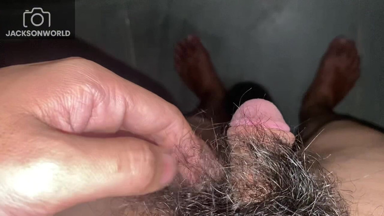 Jackson World: Pomalé hlazení ptáka sama, pociťte potěšení