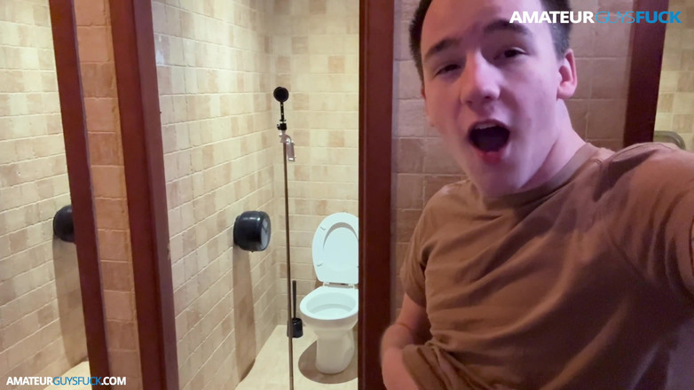Amateur Guys Fuck: Agf014：： 顽皮的夫妇决定在一些公共浴场玩得开心