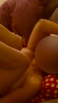 Zusammenstellung eines Paares mit Doppel-Dildo, Muschi-Cam, Spritzen, Zeitlupe, Sperma-Shots, Plugs, Blowjobs...