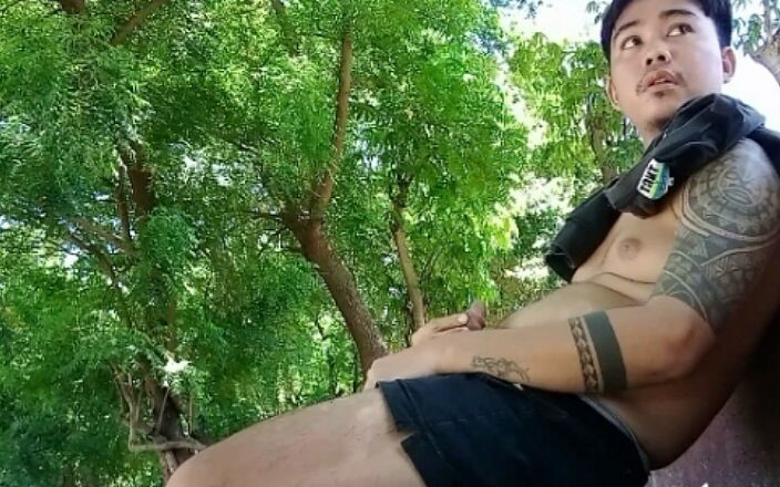 Mariojakolino: 私はスポーツコンプレックス屋外オナニーフィリピン人露出狂で自慰行為をします