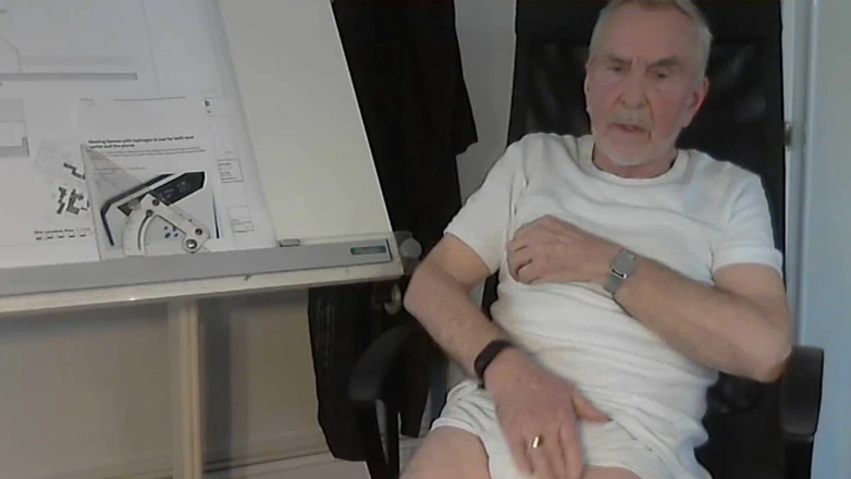 Silver Fox Sex: Can't Help to Get Horny