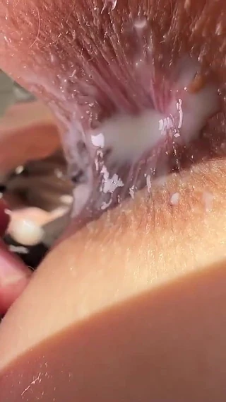 Gigi oficial: Step Sis Says Why You Load Milk in My Ass?...