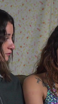 Penelope et Valentina dans une partouze gourmande
