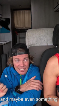 Rondborstige chauffeur voor campers Jennifer Mendez redt verloren wandelaars en wordt beloond