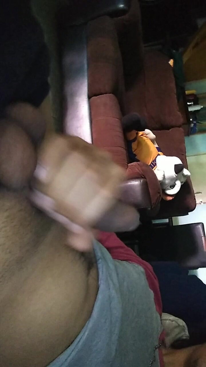 AlexAlejandro13: Mmmm Bagaimana Saya Menghangatkan Di Sofa